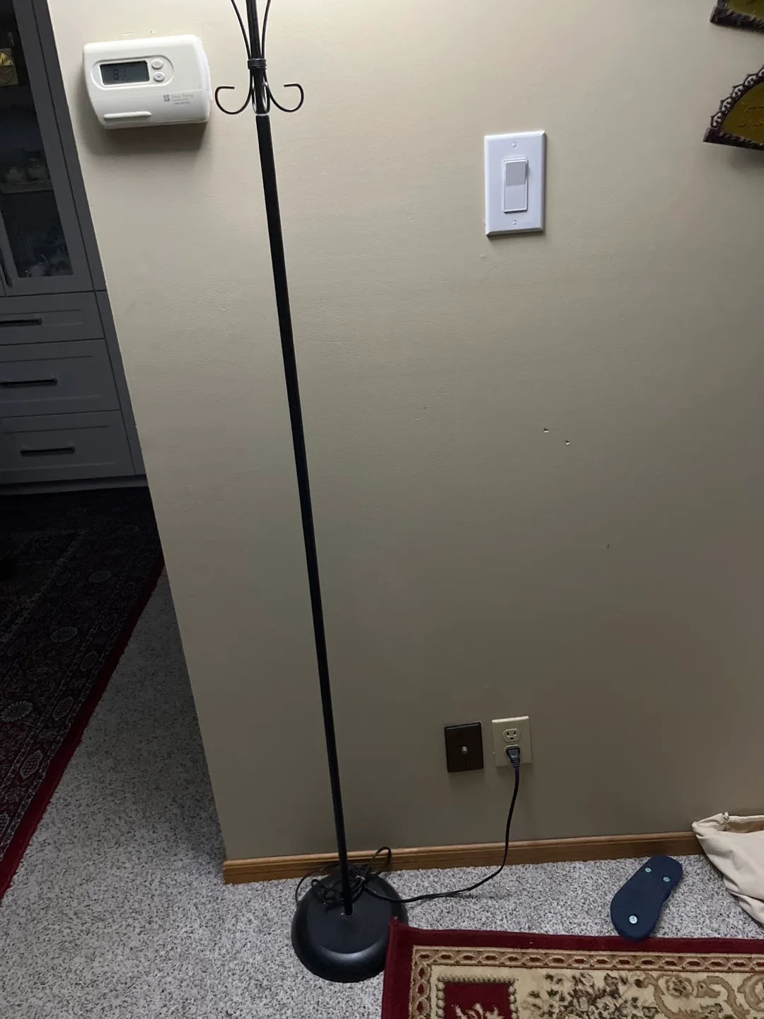 Floor Lamp - Black Metal image indicator(2)