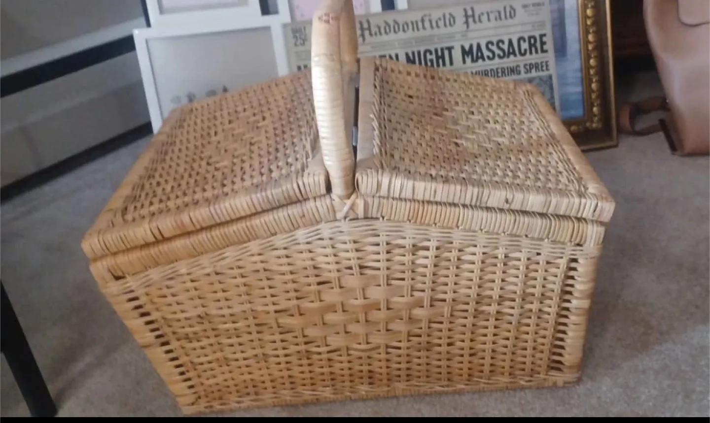 🌿 Vintage Wicker Picnic Basket🌿 thumbnail
