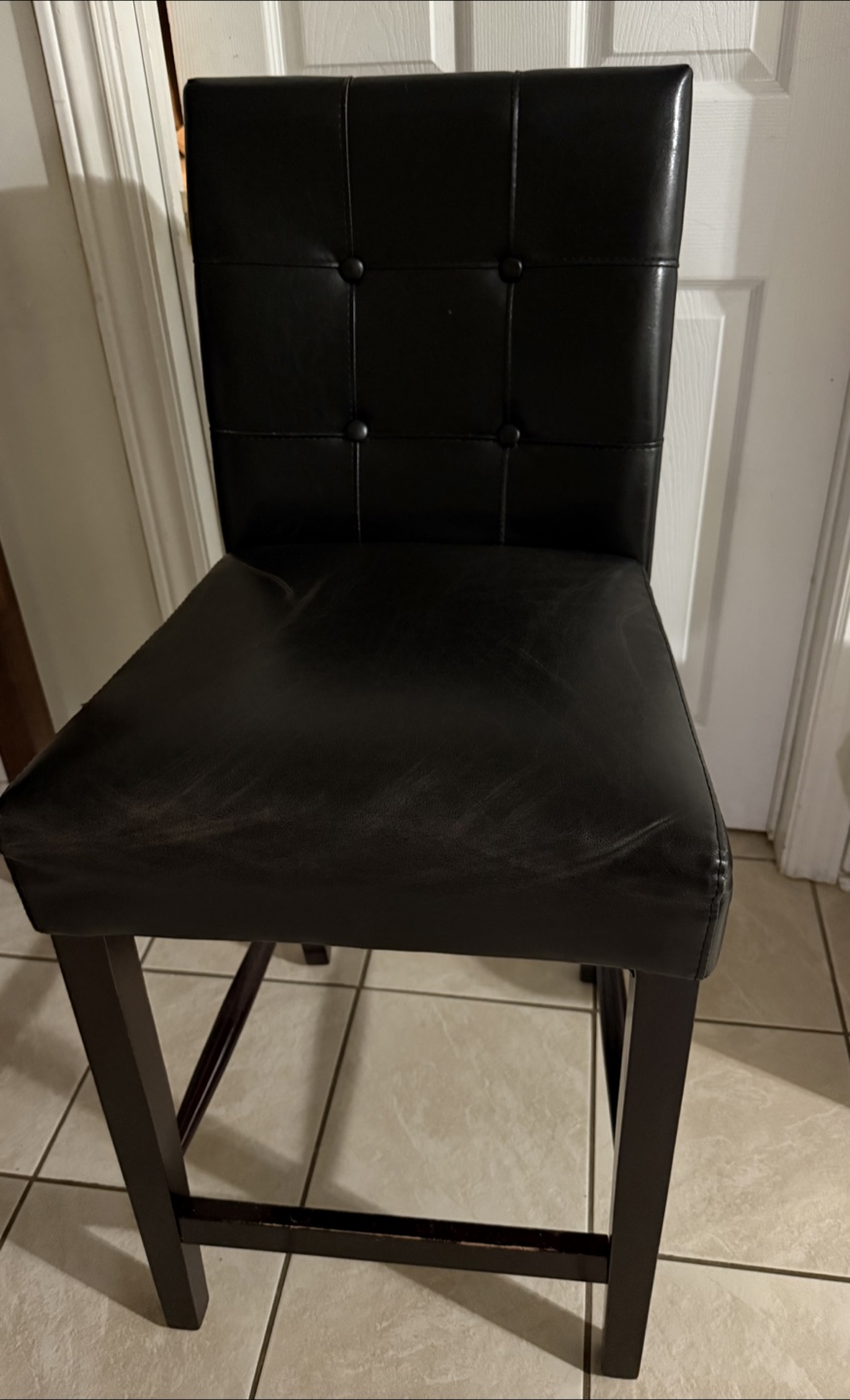 Bar table and chairs - photo 2
