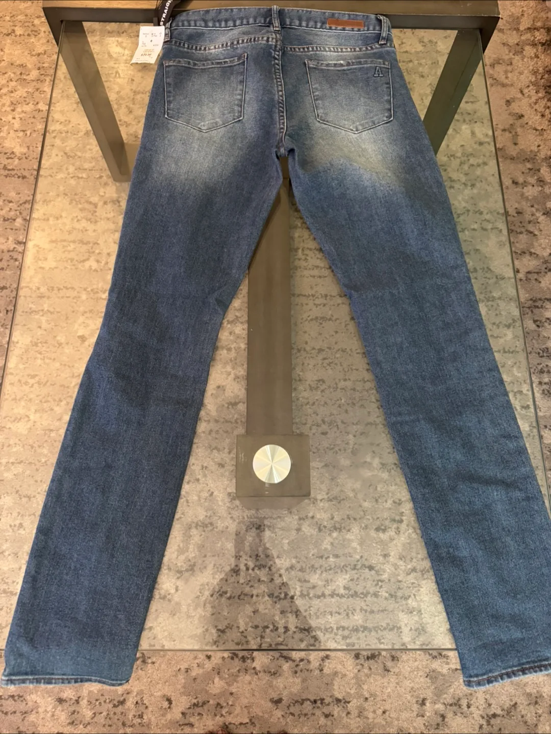 Brand New Women’s Articles of Society Distressed Jeans Size 27 image indicator(2)