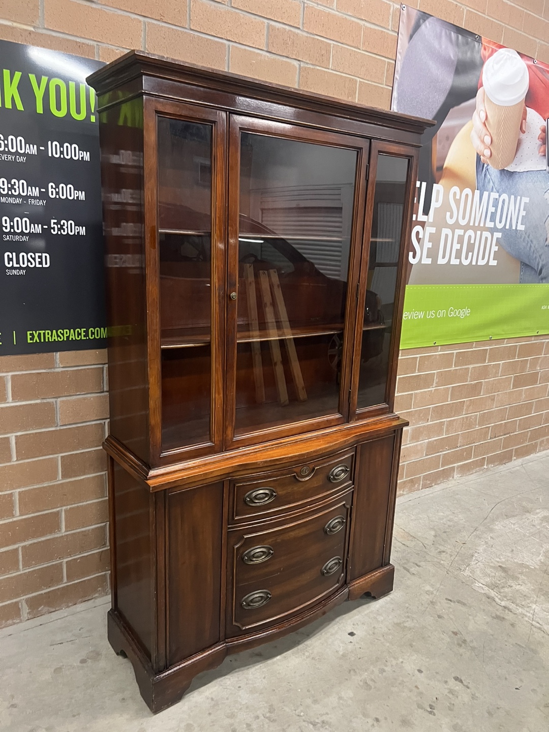 Vintage Wood China Cabinet - photo 2