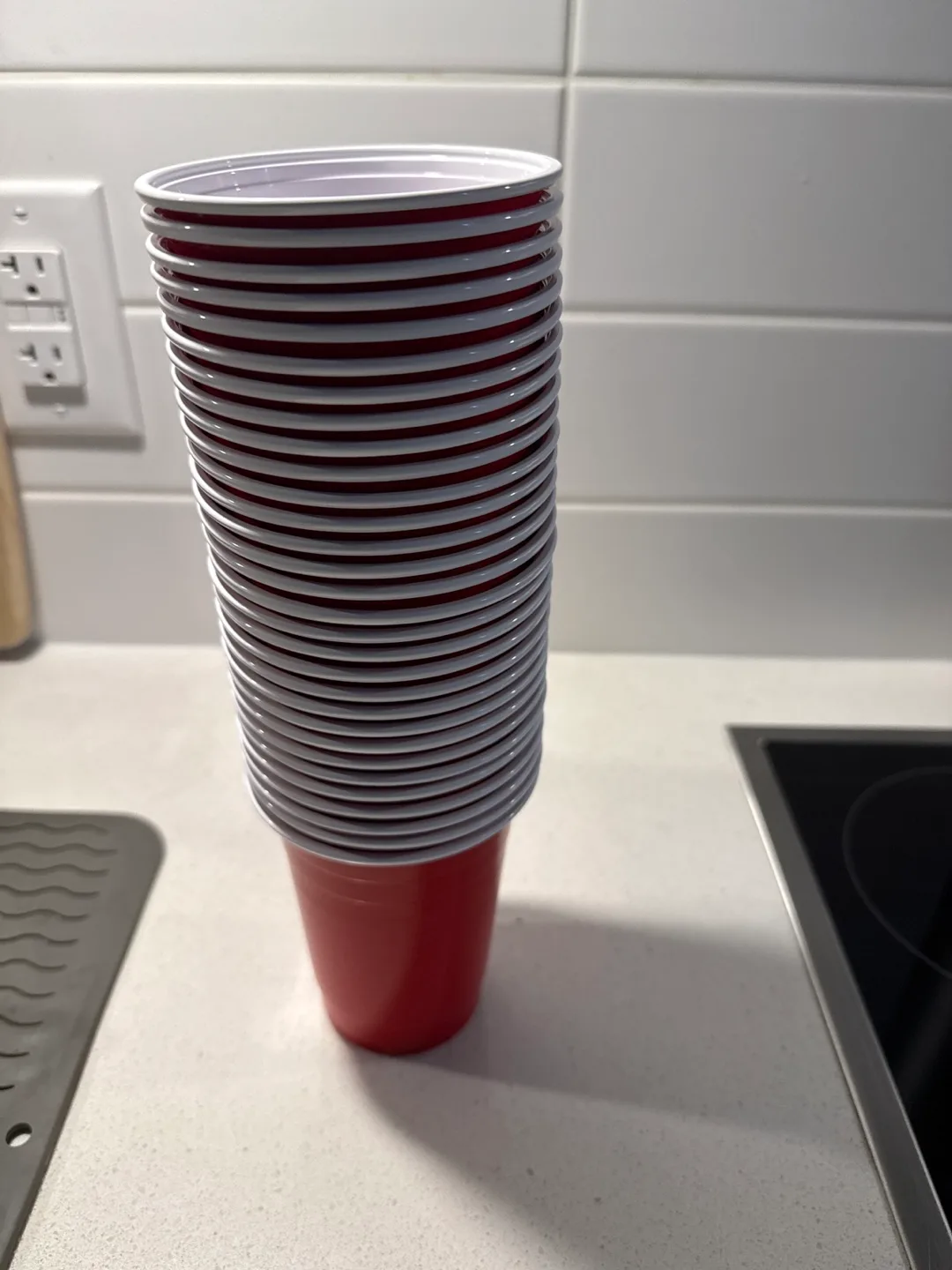 Red Plastic Cups - Set of 30 thumbnail