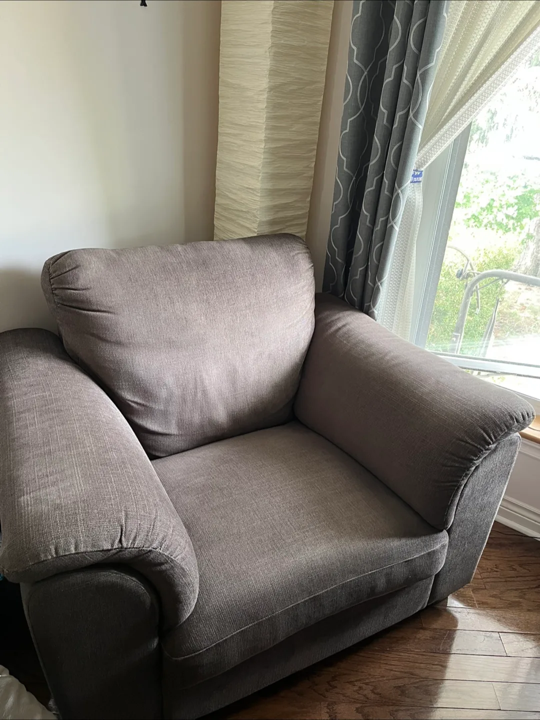 Ikea Comfortable Armchair thumbnail