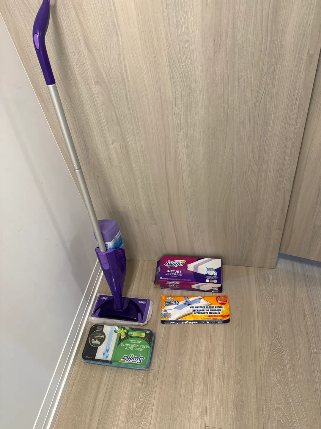 Swiffer WetJet Mop with Refills thumbnail