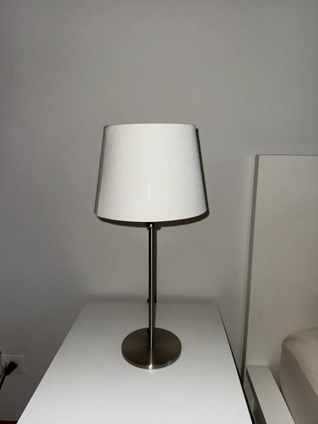 2 White Table Lamp thumbnail