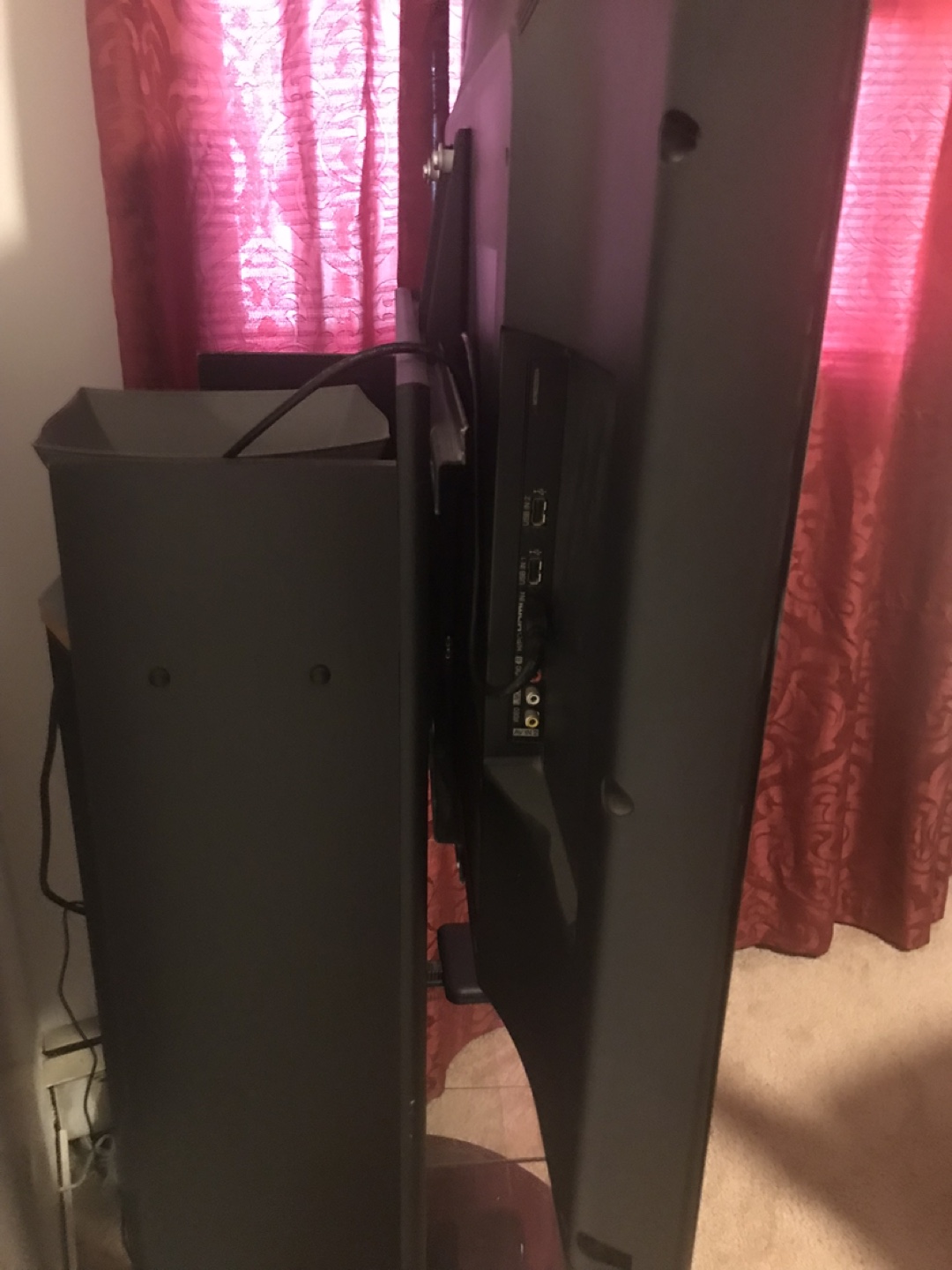 46” LG TV with Swivel Stand - photo 5