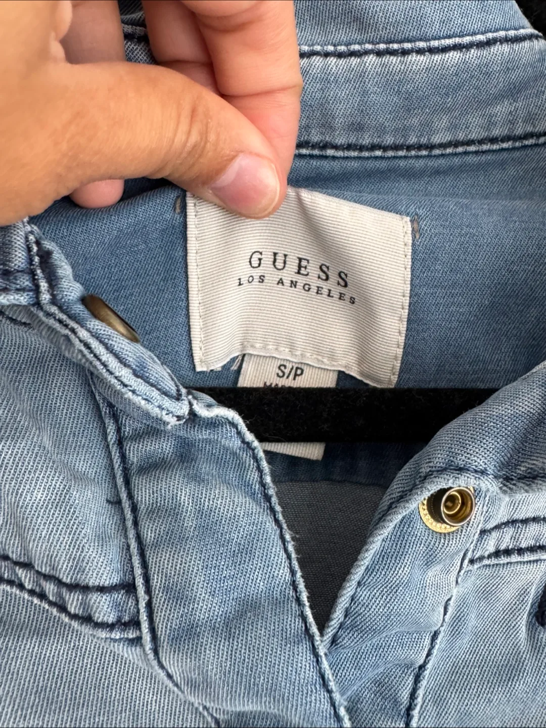 ‼️MOVING OU SALE‼️Guess Los Angeles Denim Shirt - Size S thumbnail