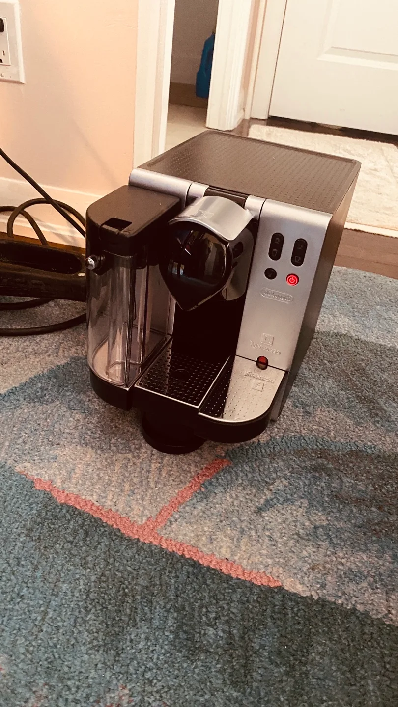 Nespresso by DeLonghi Coffee Maker thumbnail