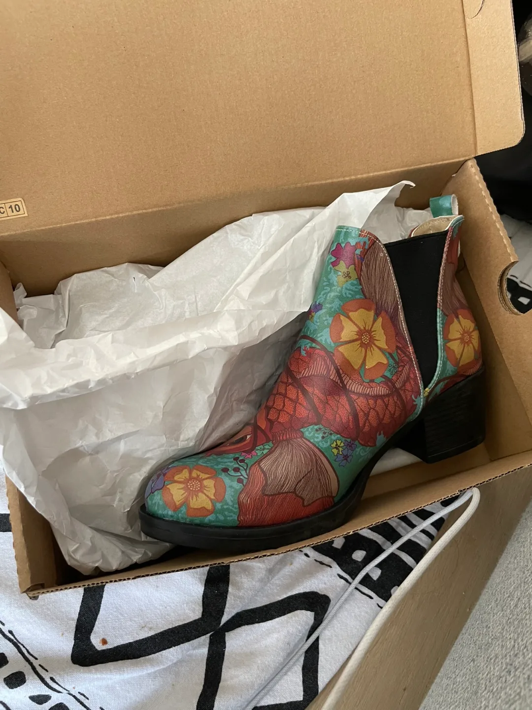 Fly London Chelsea Boots EU 38 thumbnail