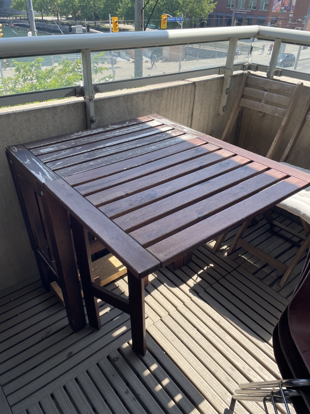 Assorted patio furniture - photo 2