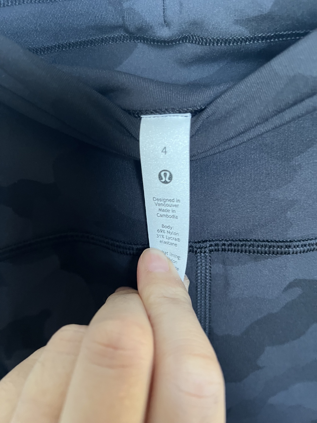 Lululemon fast and free Leggings - Size 4 - photo 2