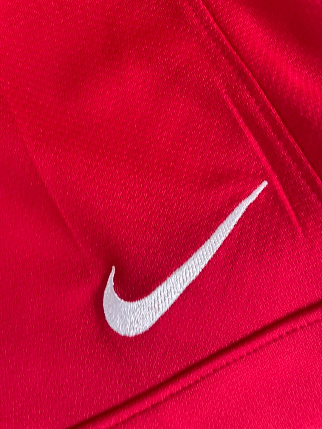 Red nike shorts image indicator(2)