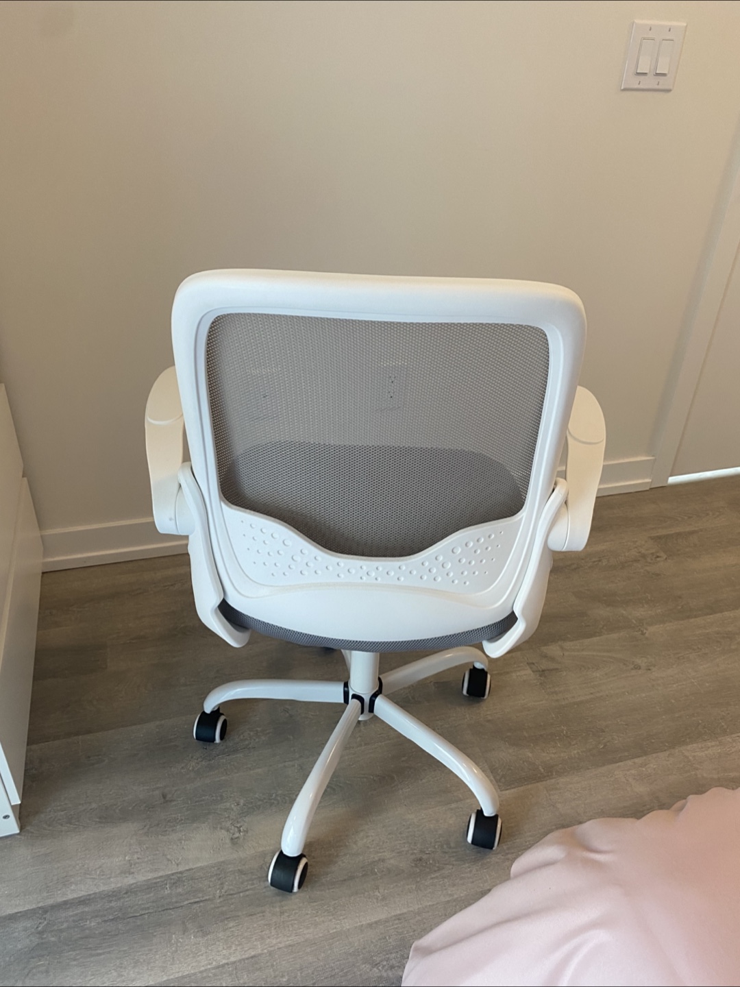 Grey & White Office Chair - photo 2