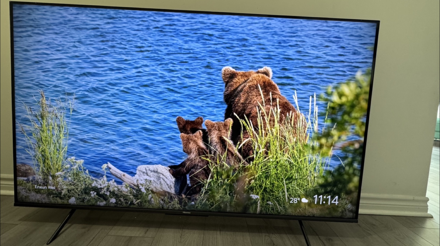 Hisense 65" Class U6 Series Quantum ULED 4K TV - photo 3