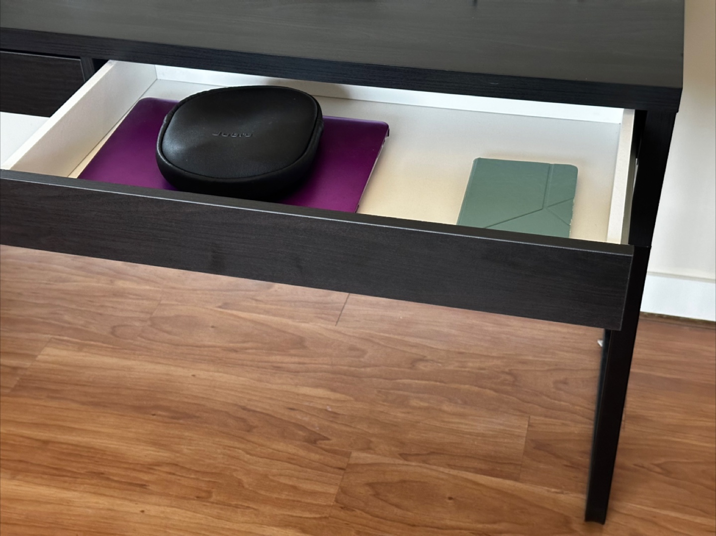 IKEA Micke Study Desk - photo 2