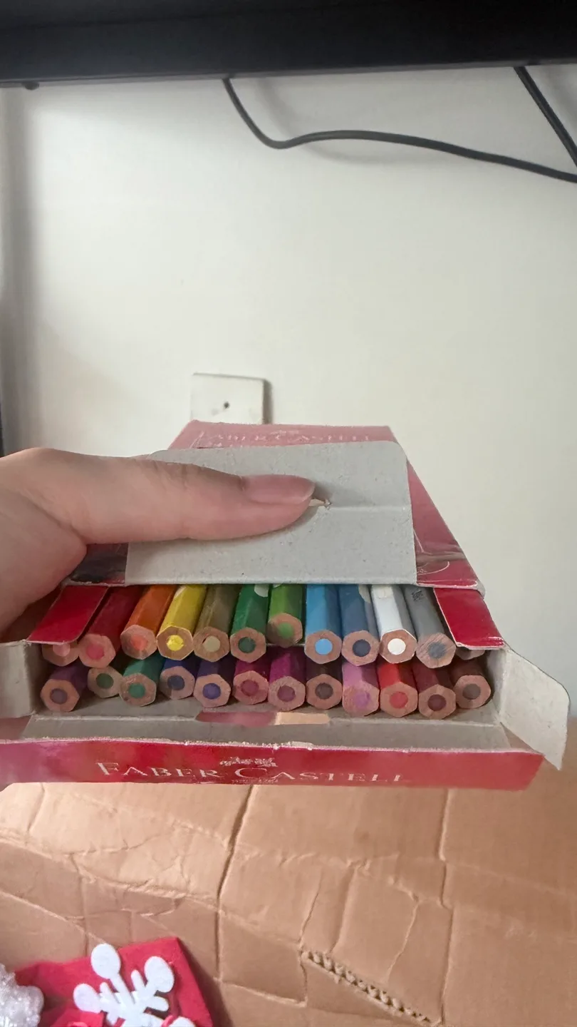 Faber-Castell Classic Colour Pencils - 24 Pack image indicator(2)