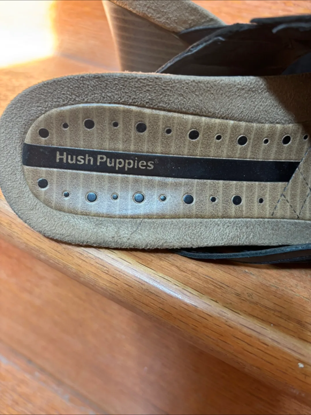 Hush Puppies Black leather Sandals - Size 7 image indicator(3)