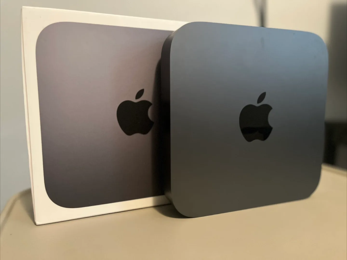 Mac Mini 2018 i7 RAM 16Gb SSD 256Gb thumbnail