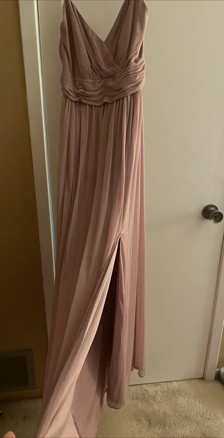 David's Bridal Dress - Size 4 image indicator(2)