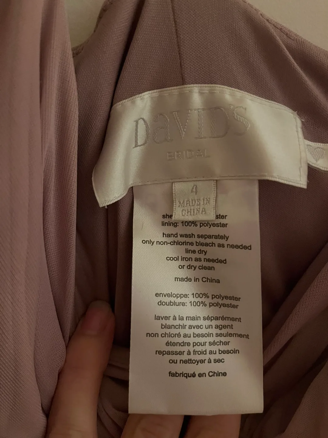 David's Bridal Dress - Size 4 image indicator(3)