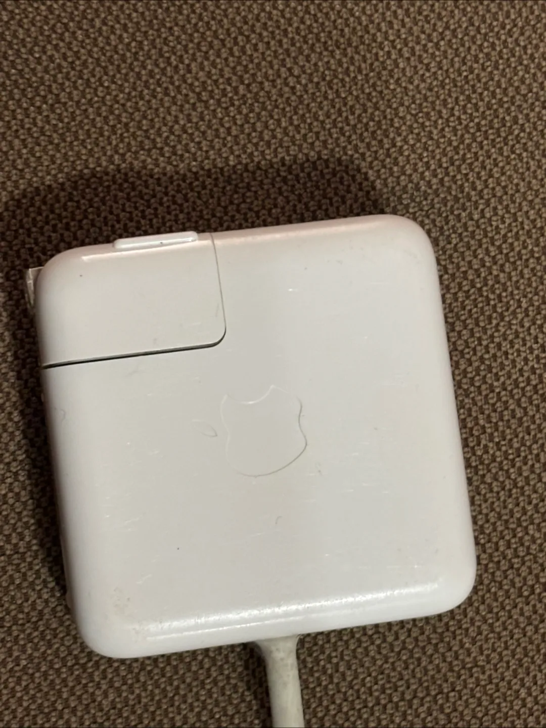 Apple 45W MagSafe 2 Power Adapter Model A1436 thumbnail