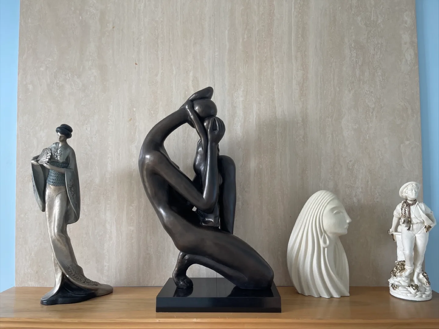 Decorative Statues thumbnail