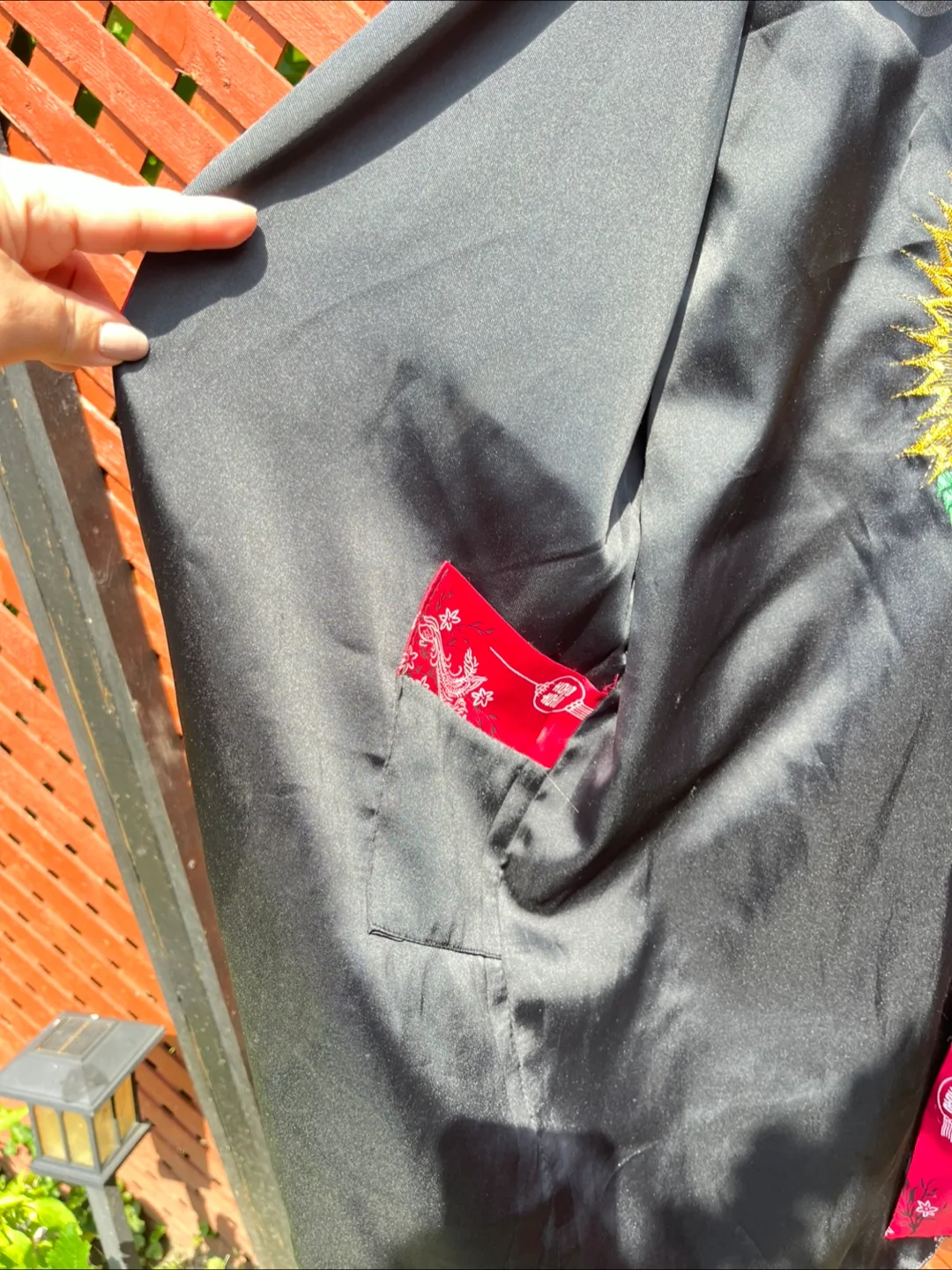 Wearin' Just For You Red Dragon Robe image indicator(6)