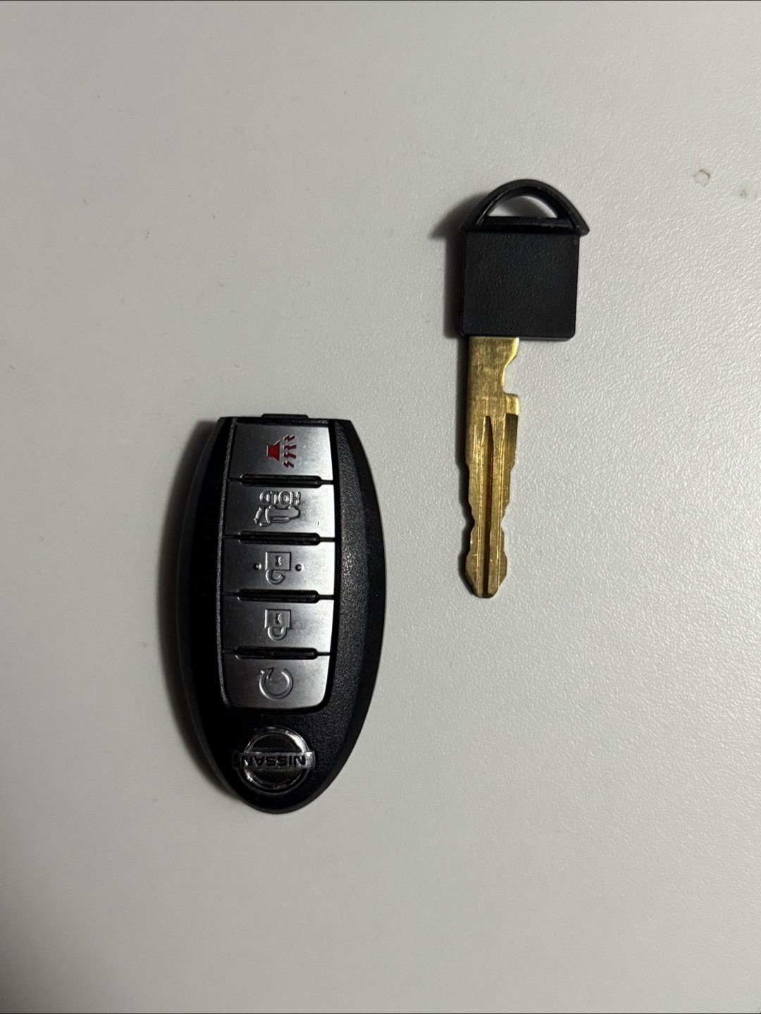 Nissan Car Key and Key Fob - photo 3