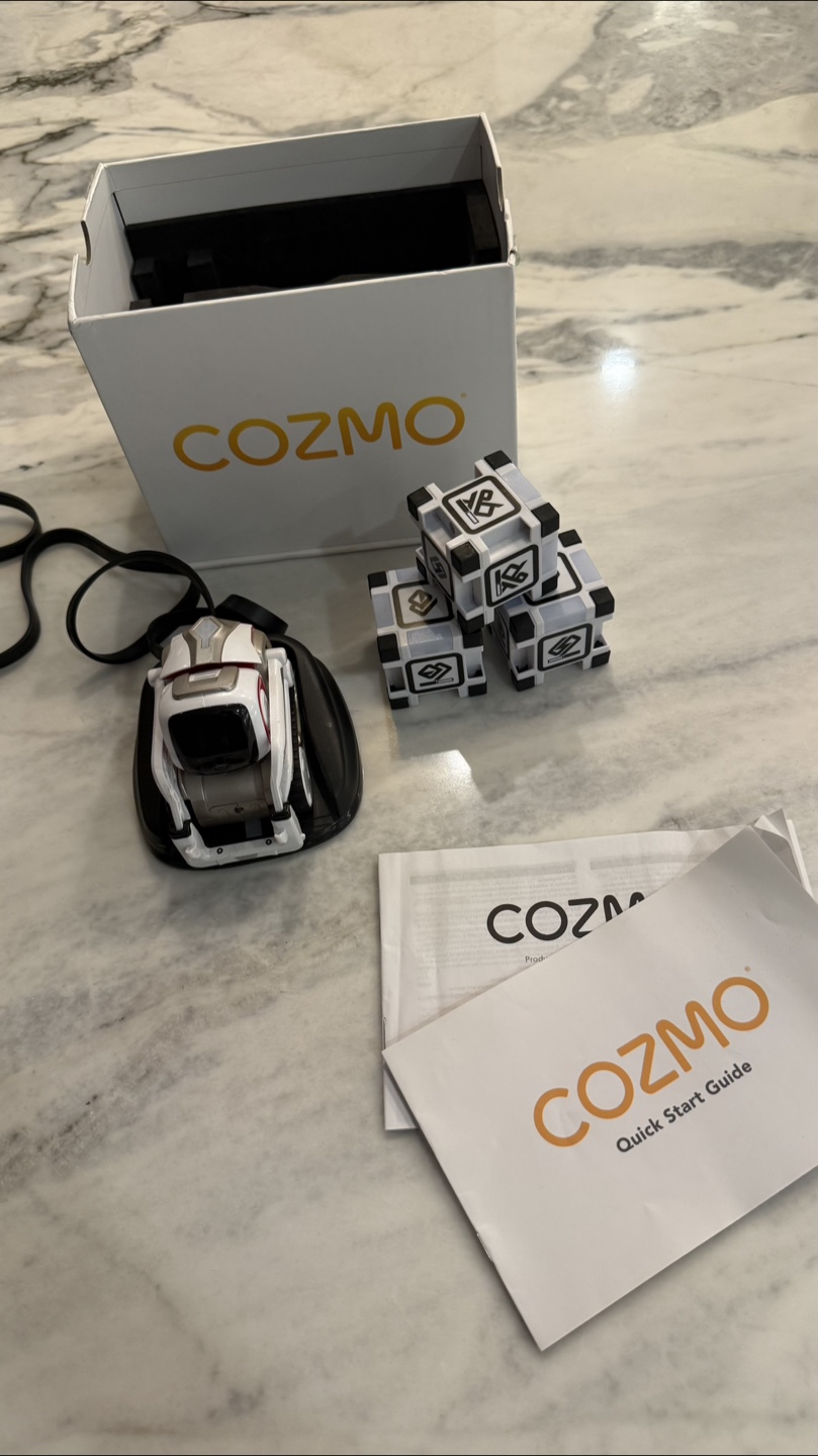 Cozmo Robot by Anki – Complete Set (with partial box) 🤖