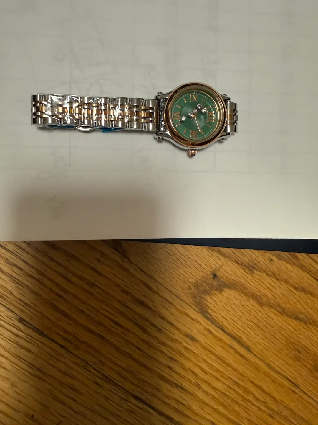 Gold/Silver Diamond Watch image indicator(9)