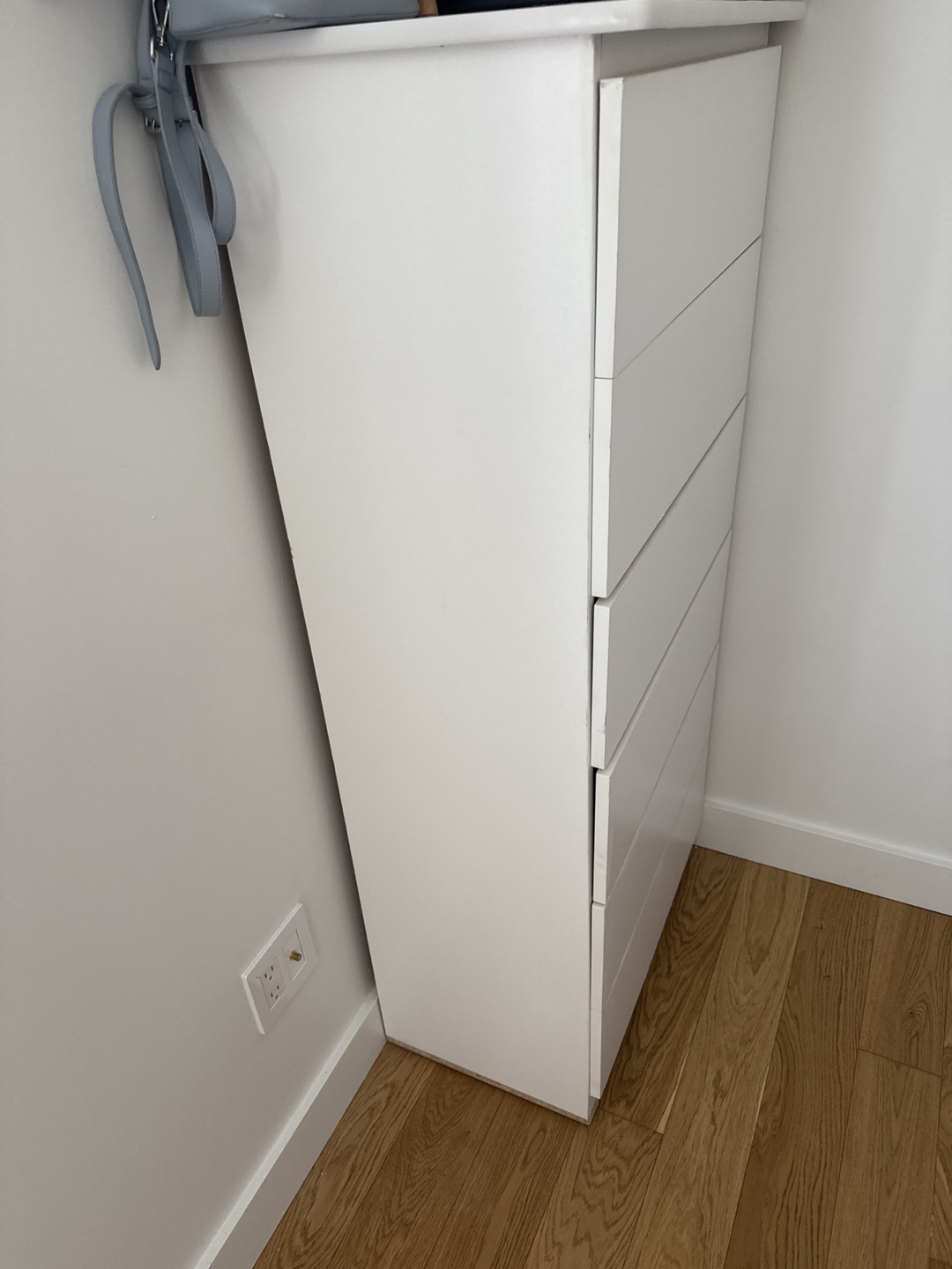 White 5-Drawer Dresser - photo 2
