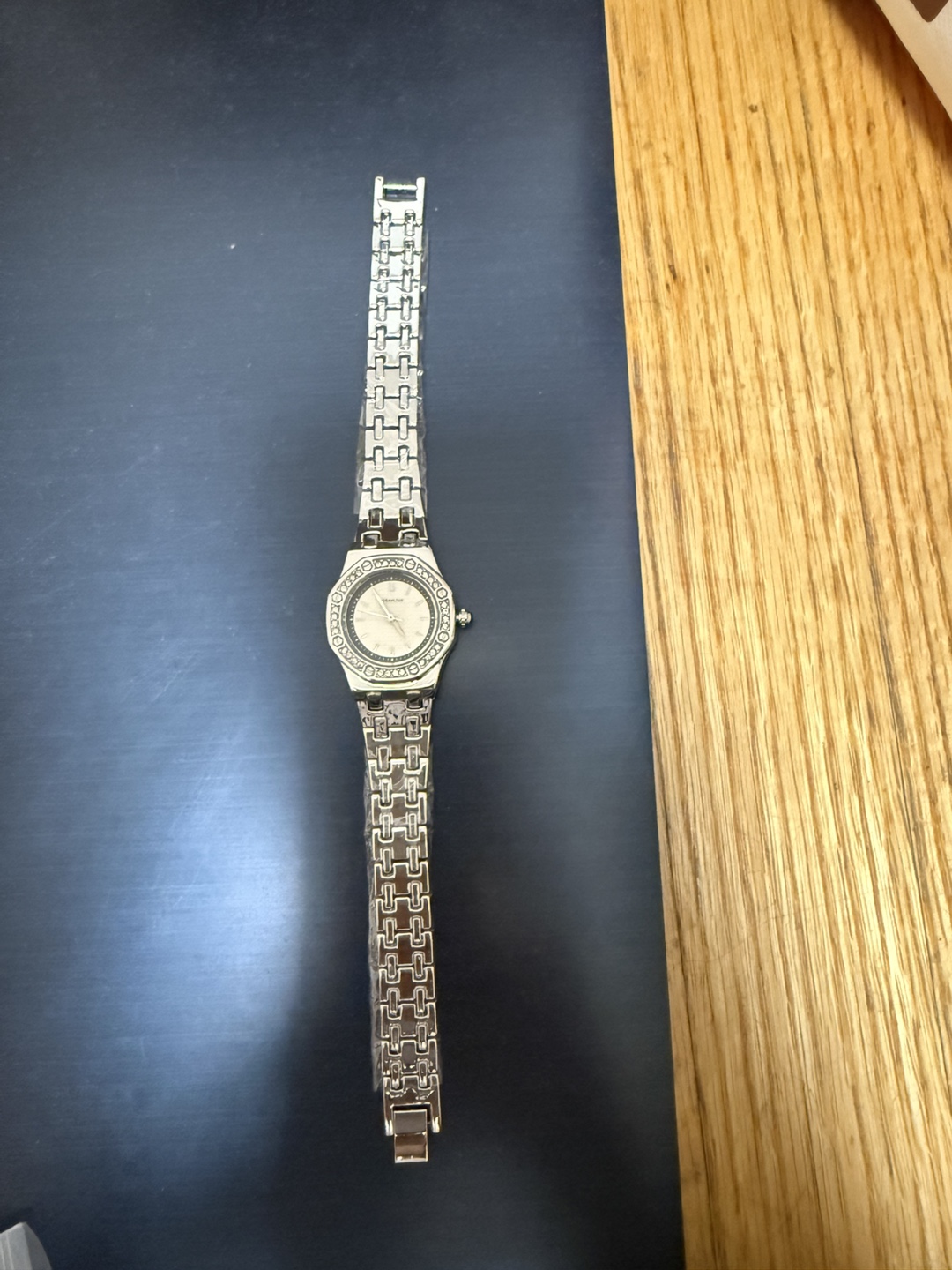 Assorted Women's Fashion Watches - photo 2