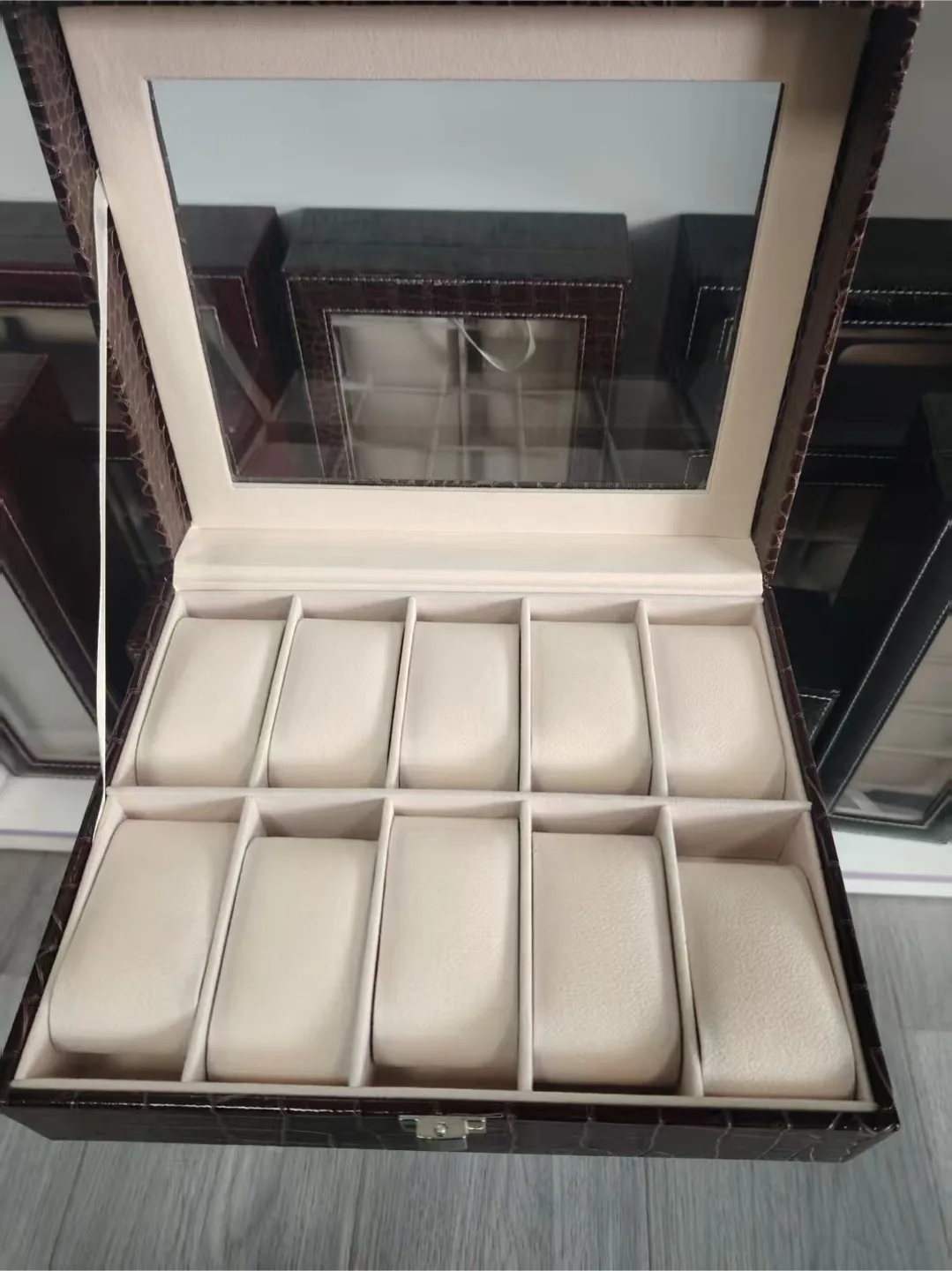 Watch Display Case image indicator(5)