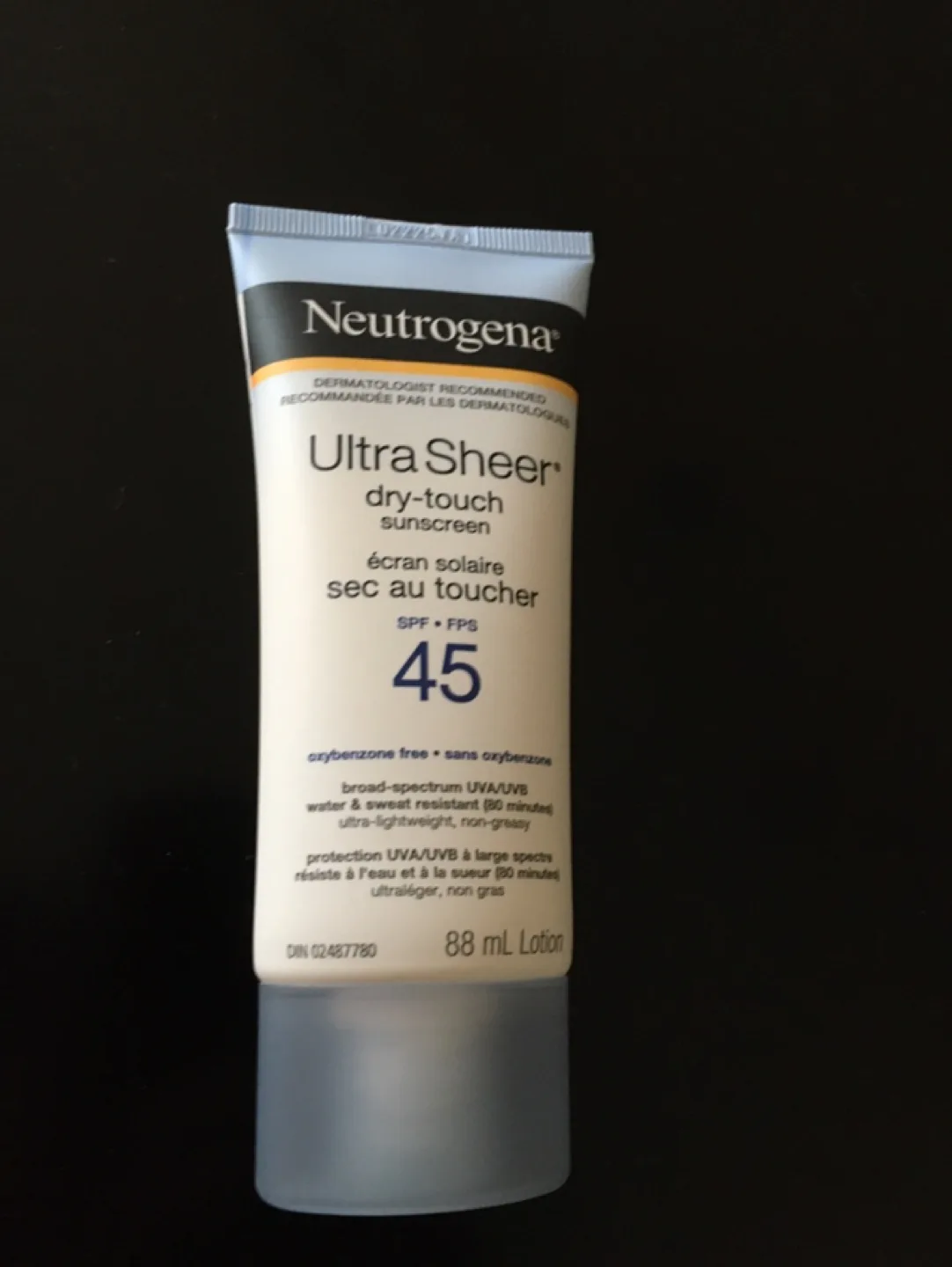 Neutrogena Ultra Sheer Dry-Touch Sunscreen SPF 45 thumbnail