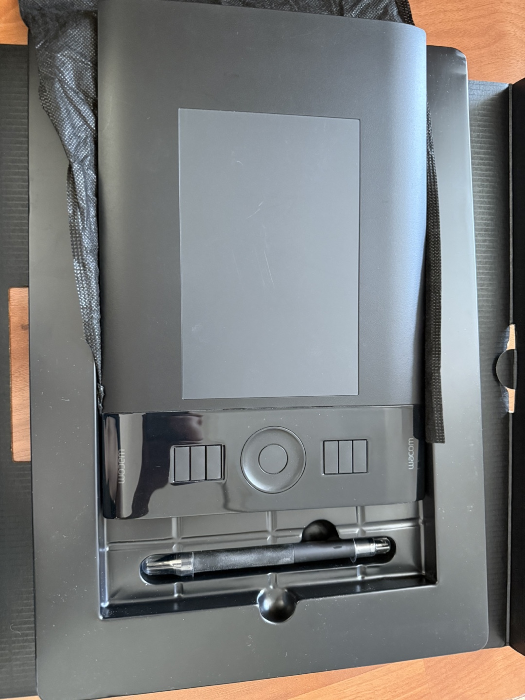 Wacom Intuos 4 Professional Pen Tablet 🌱 - photo 3