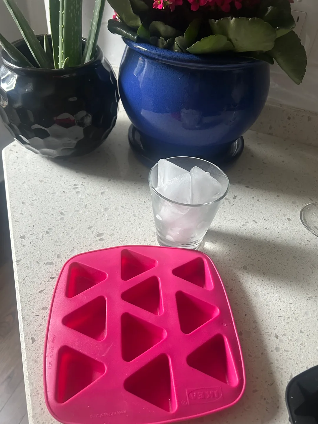 Ice Cube Molds - Star & Triangle & Chilling Stones image indicator(2)