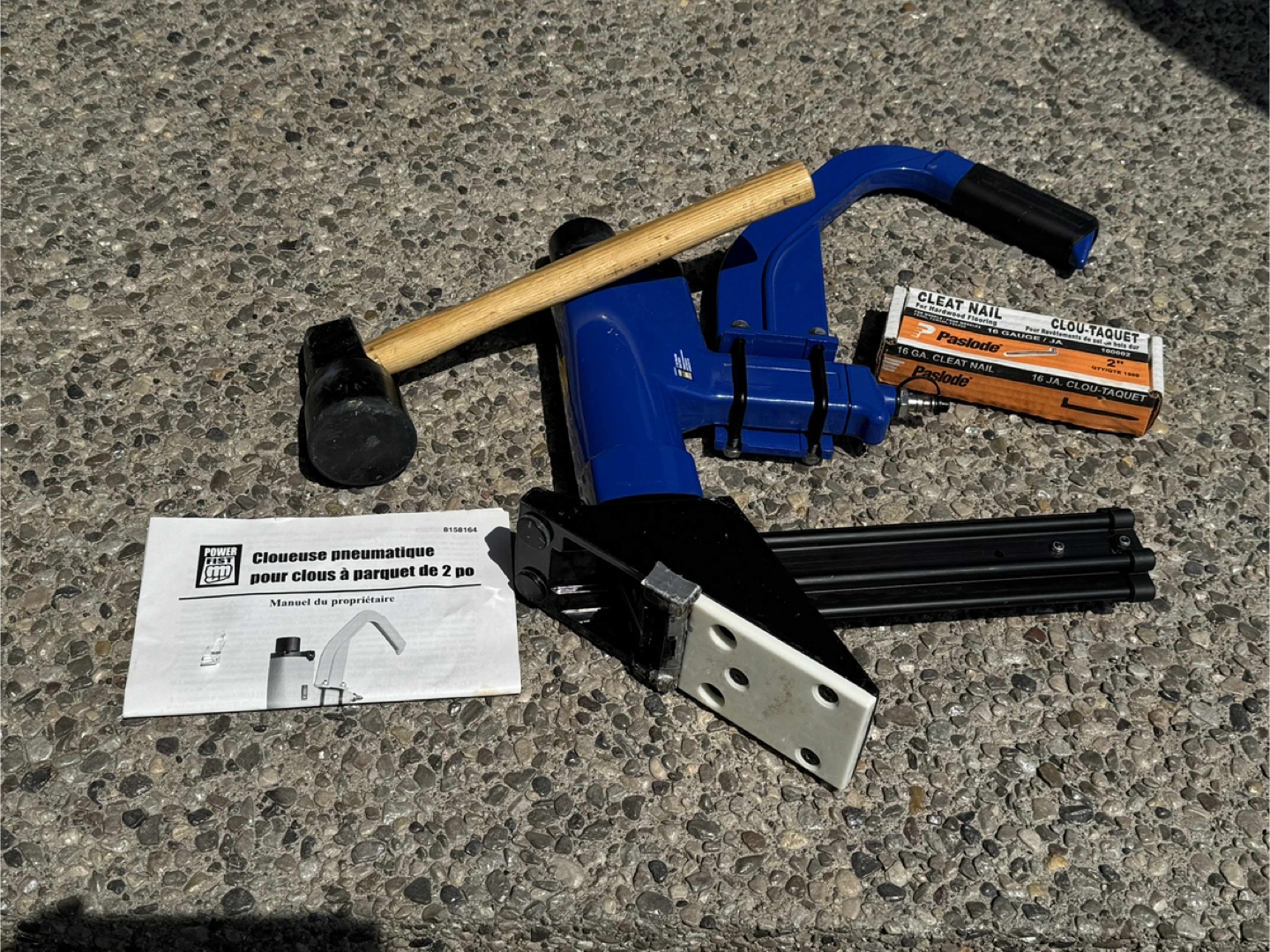 Powernail Pneumatic Flooring Nailer w/ Mallet & Nails - photo 5