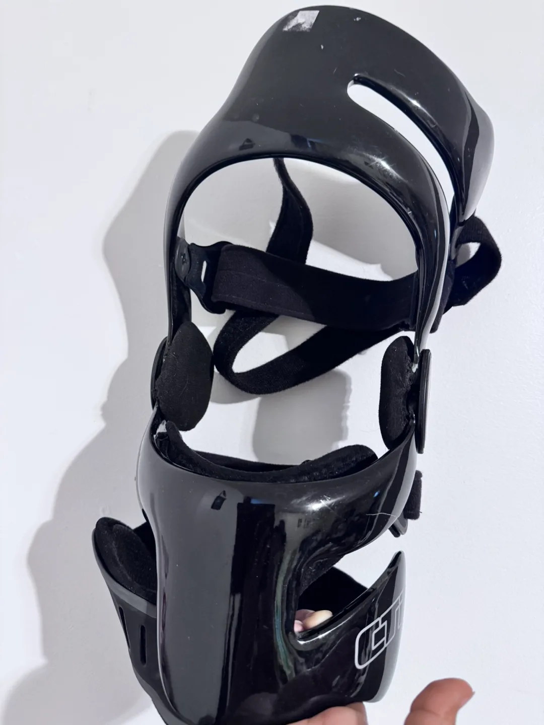 Össur Custom Knee Brace - Black image indicator(2)
