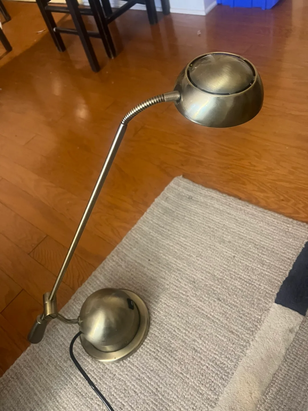 Four Seas Industrial HLT-029 Desk Lamp thumbnail
