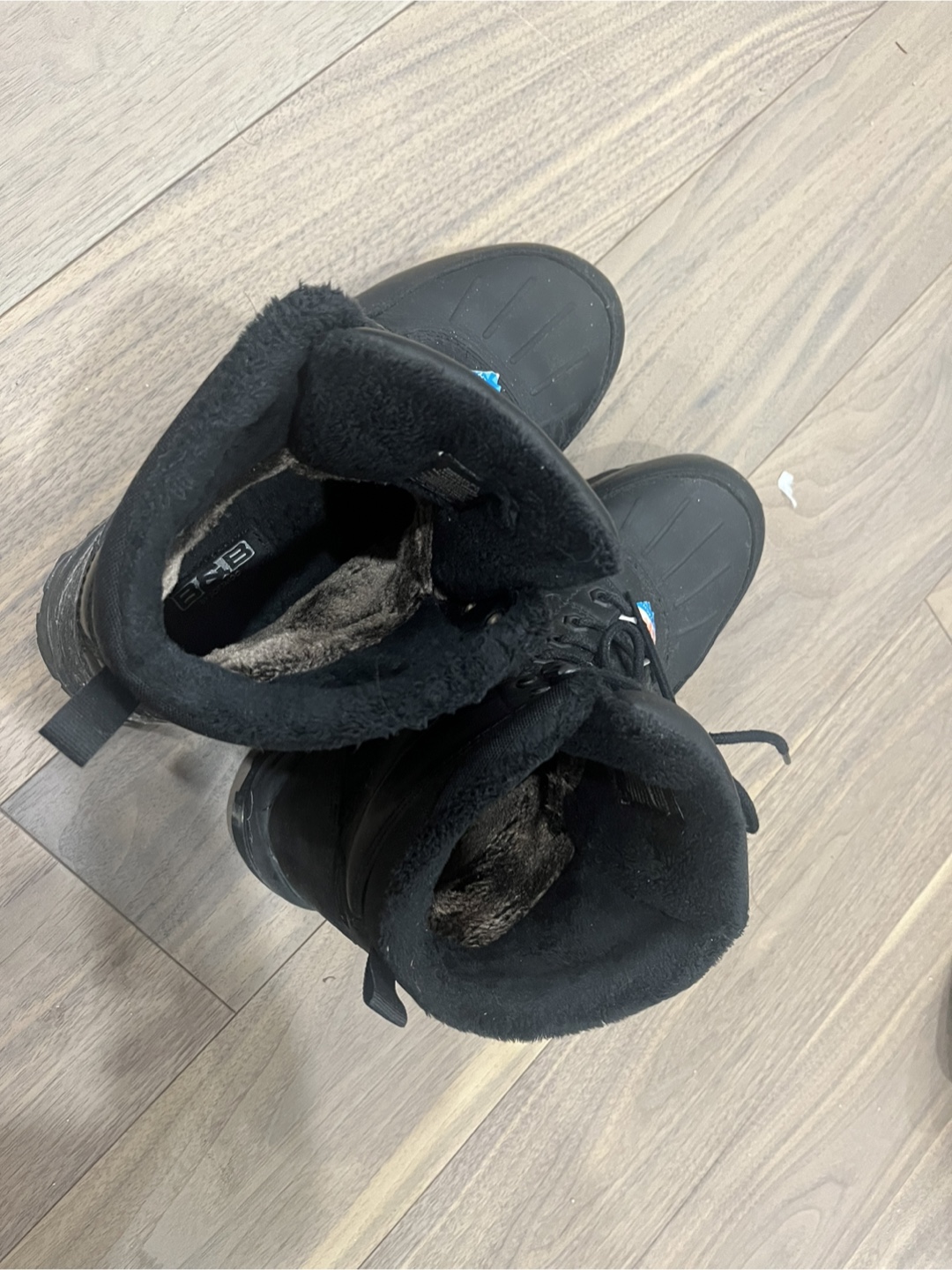 Wheeler Black Winter Boots - Size 11 - photo 5