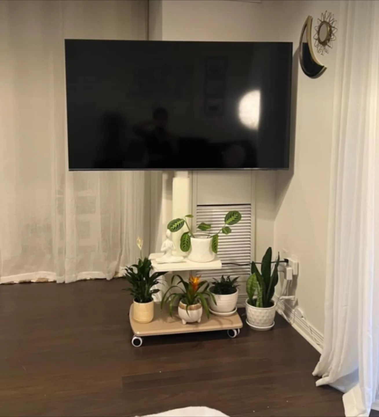 Rolling TV Stand for 32"-70" TVs image indicator(5)