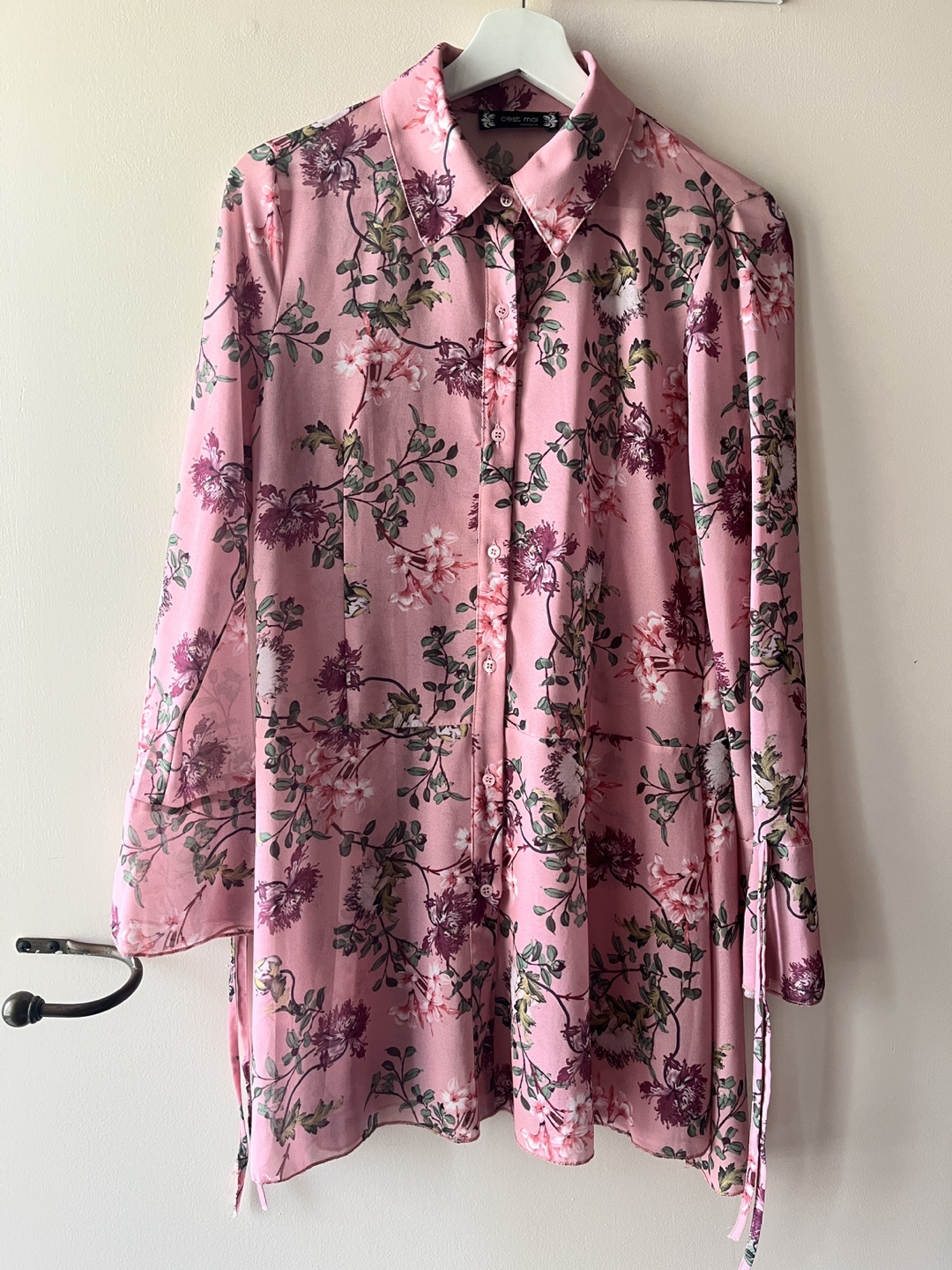 Floral Pink Long Blouse Button Up Women’s Shirt Size Small