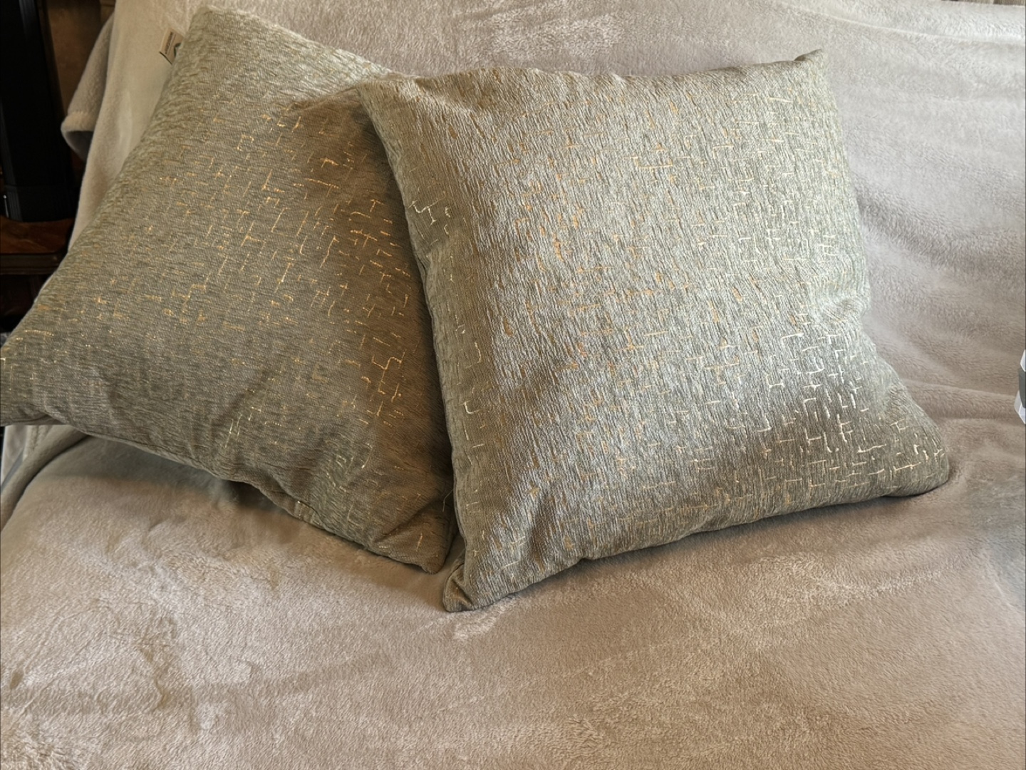 Decorative Pillows - Set of 2 - photo 2