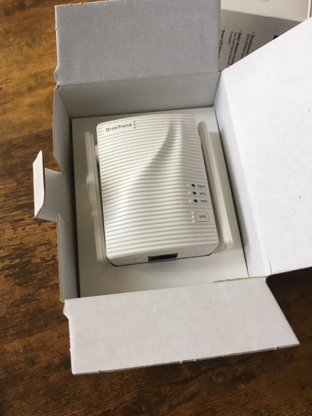 BrosTrend AC1200 Dual Band WiFi Extender - New in Box image indicator(4)