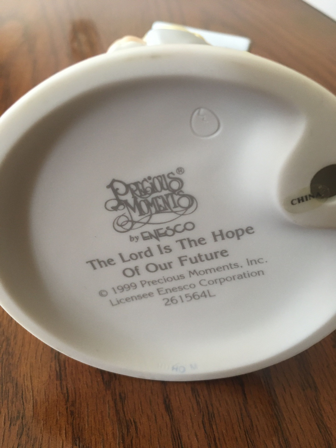 Precious Moments "The Lord Is The Hope" Figurine - photo 3