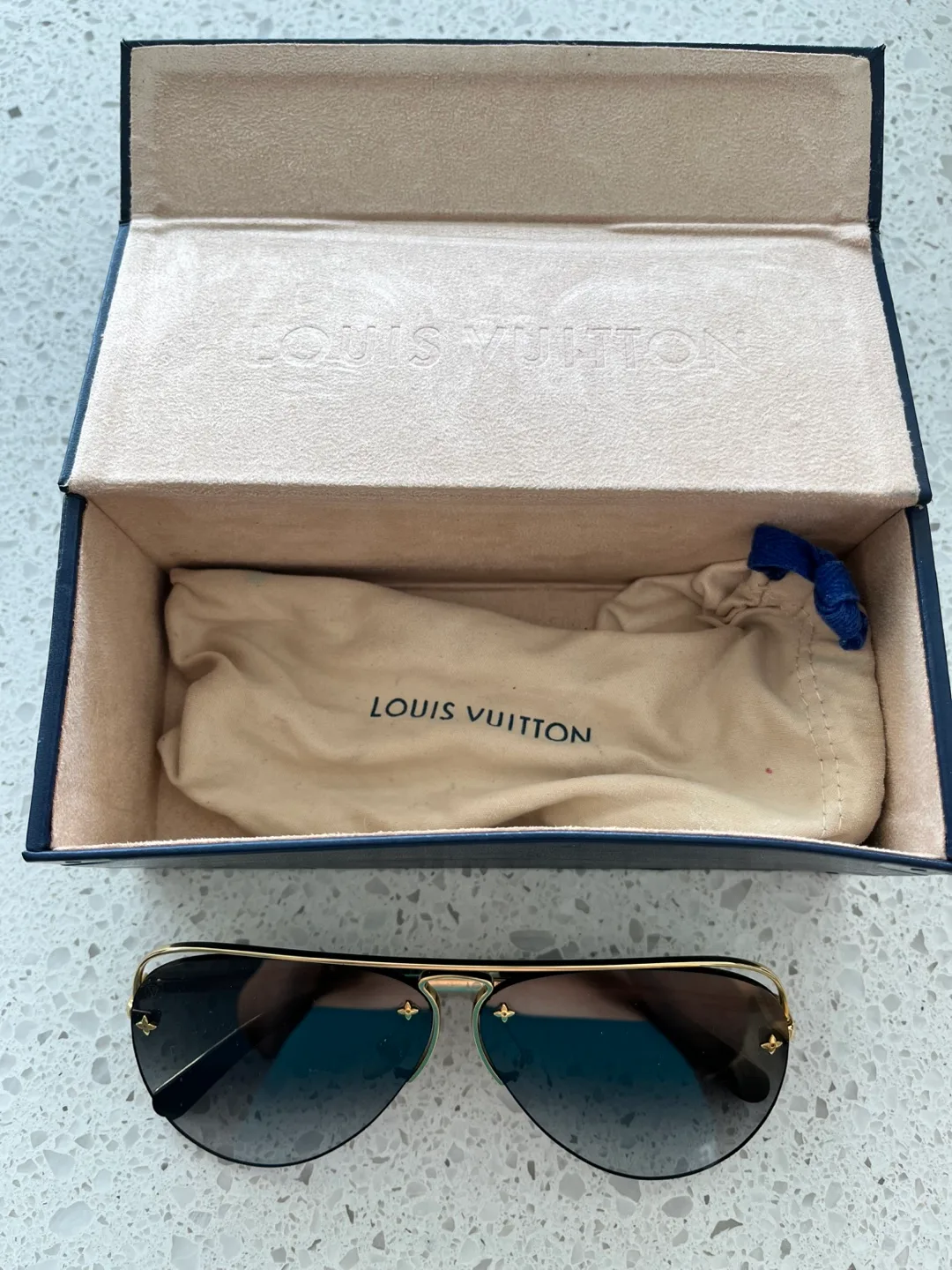 Louis Vuitton Aviator Sunglasses image indicator(7)