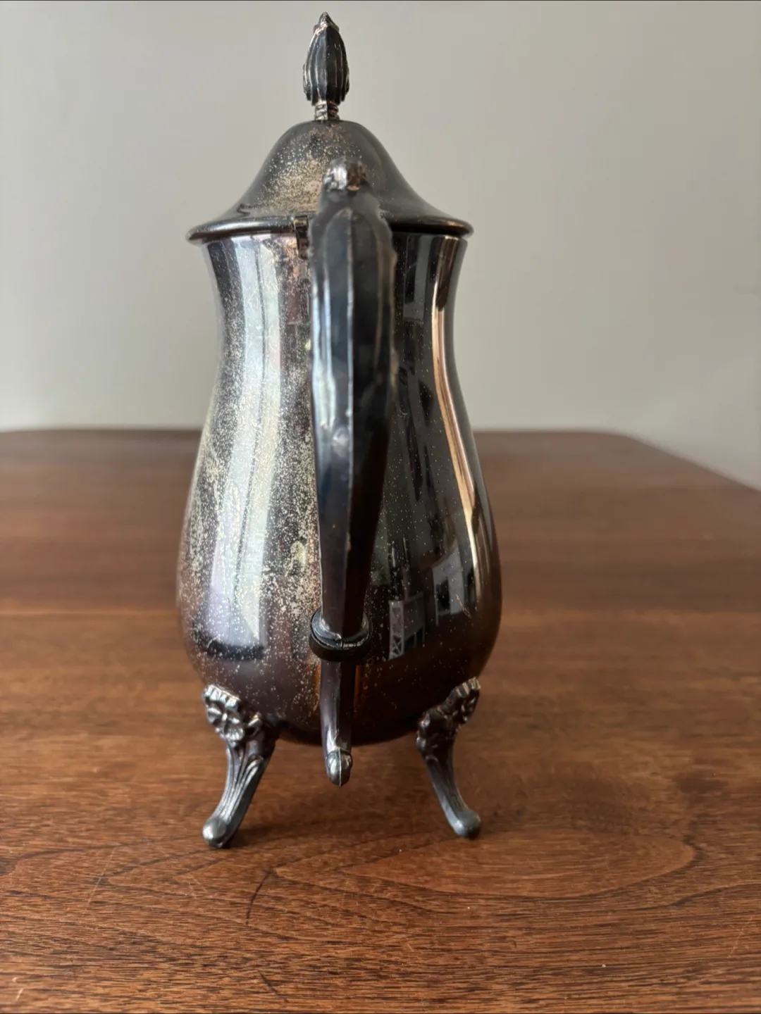 Vintage Silver Plated Coffee Pot image indicator(4)