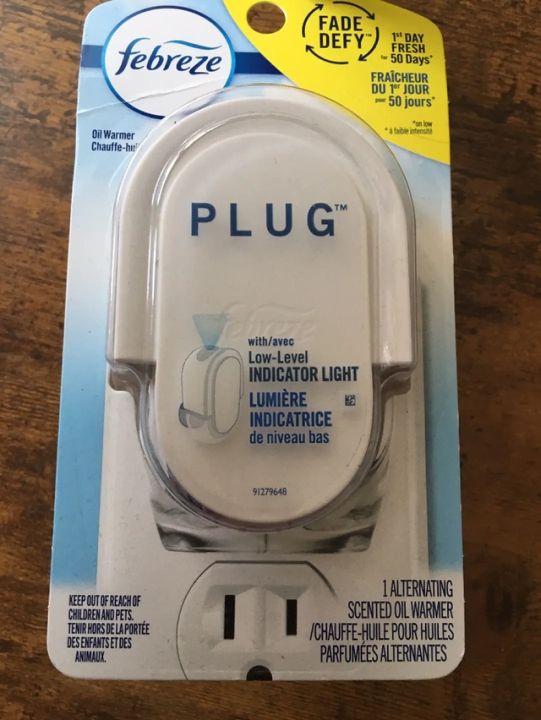Febreze Plug Alternating Scented Oil Warmer thumbnail