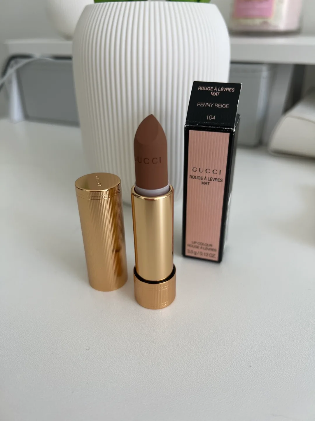 Gucci Rouge à Lèvres Mat Lipstick - Penny Beige 104 thumbnail