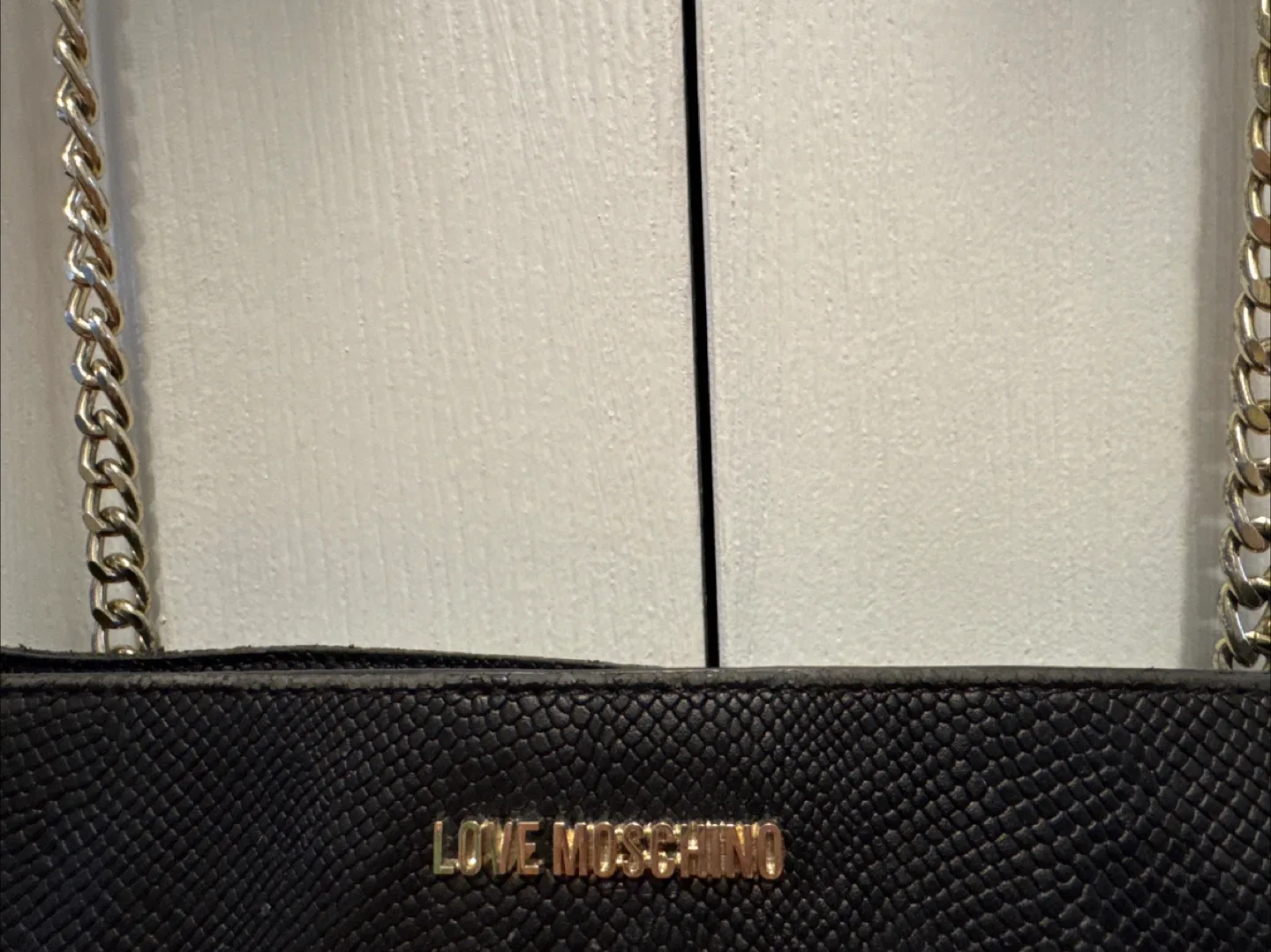 Love Moschino Black Shoulder Bag image indicator(2)